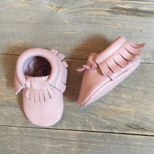 Freshly Picked Crib Moccasins